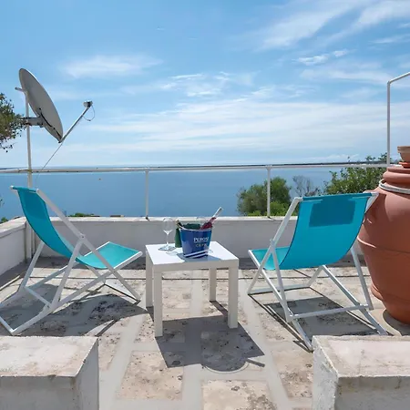 Terrazza Fronte Mare בית נופש Castro (Lecce)